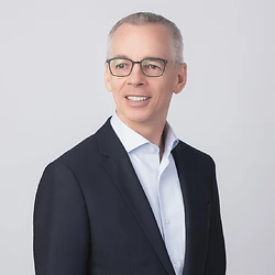 Photo of Peter D. Shields